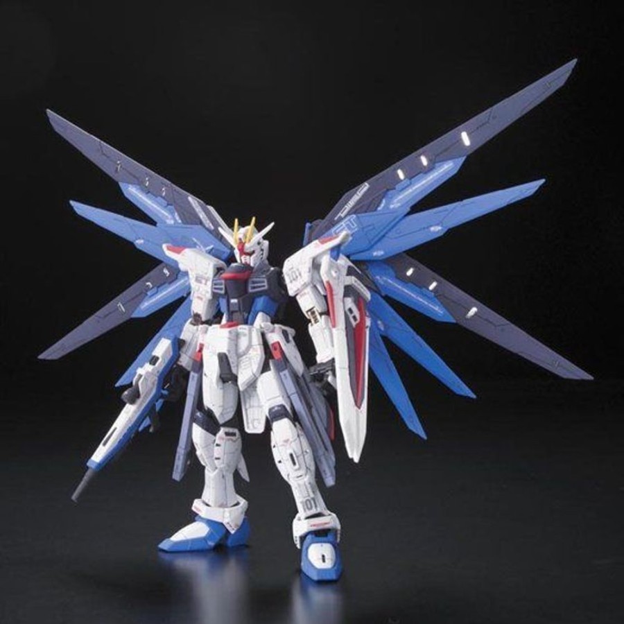 Model Kits BANDAI | Rg 1/144 Freedom Gundam [Model Kit]